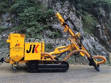 貴陽(yáng)六盤(pán)水畢節(jié)JK590C履帶式液壓潛孔鉆車(chē)價(jià)格