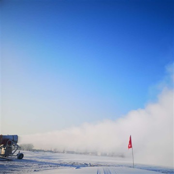 運(yùn)營(yíng)滑雪場(chǎng)用造雪機(jī)諾泰克造雪機(jī)型號(hào)