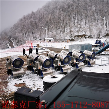 國(guó)產(chǎn)智能化操作人工制雪機(jī)售價(jià) 造雪機(jī)設(shè)備反季存放