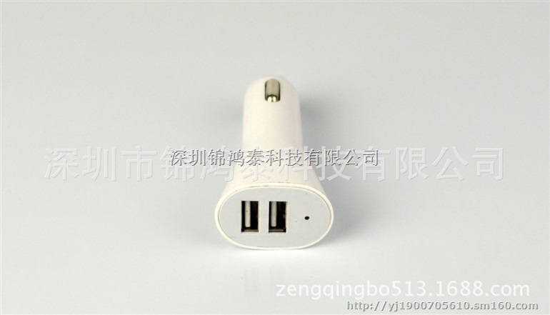 厂家批发喇叭双USB车载车充5V2.1A车充通用型