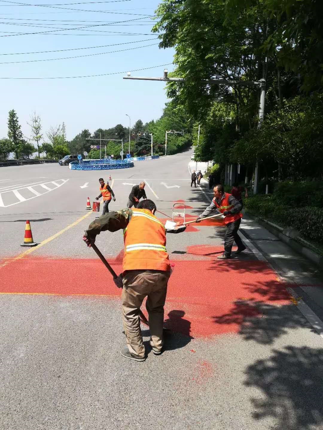 永川道路防滑坡道路面施工 重庆热熔标线队伍