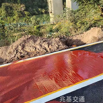 山区公路薄层抗滑层路面施工 重庆彩色沥青摊铺建设工