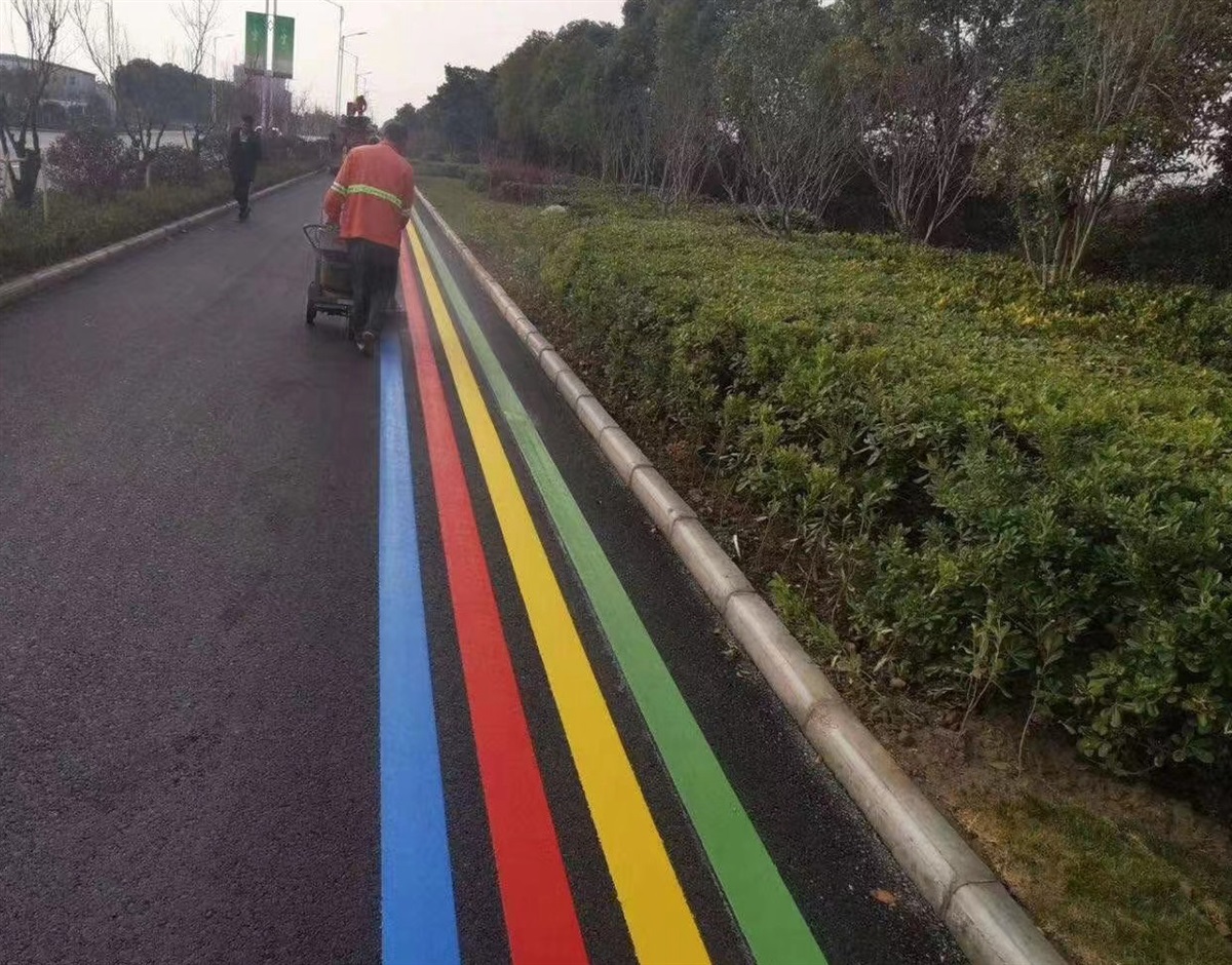 南京道路交通标线划线常用的2种材料